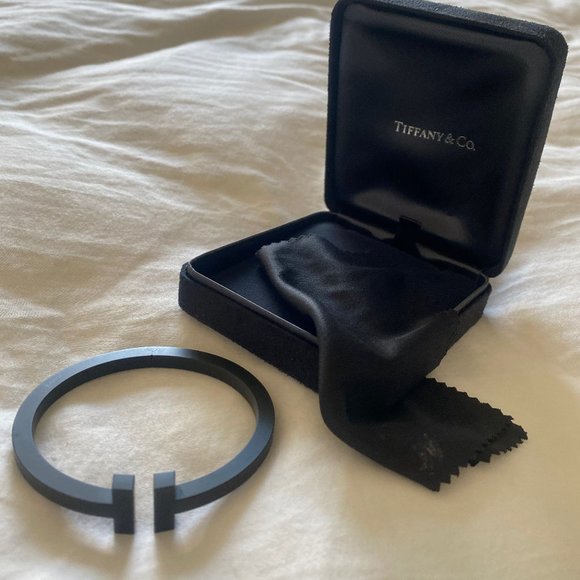 Tiffany T Bracelet in Black - Picture 1 of 1